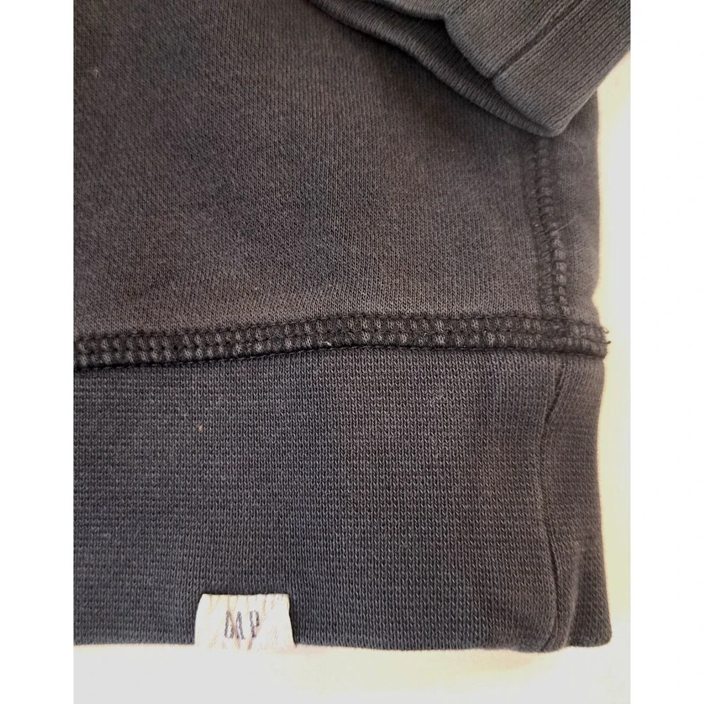 GAP Kids Graphic Skater Sweatshirt Pullover Long Sleeve Crewneck‎ Black White